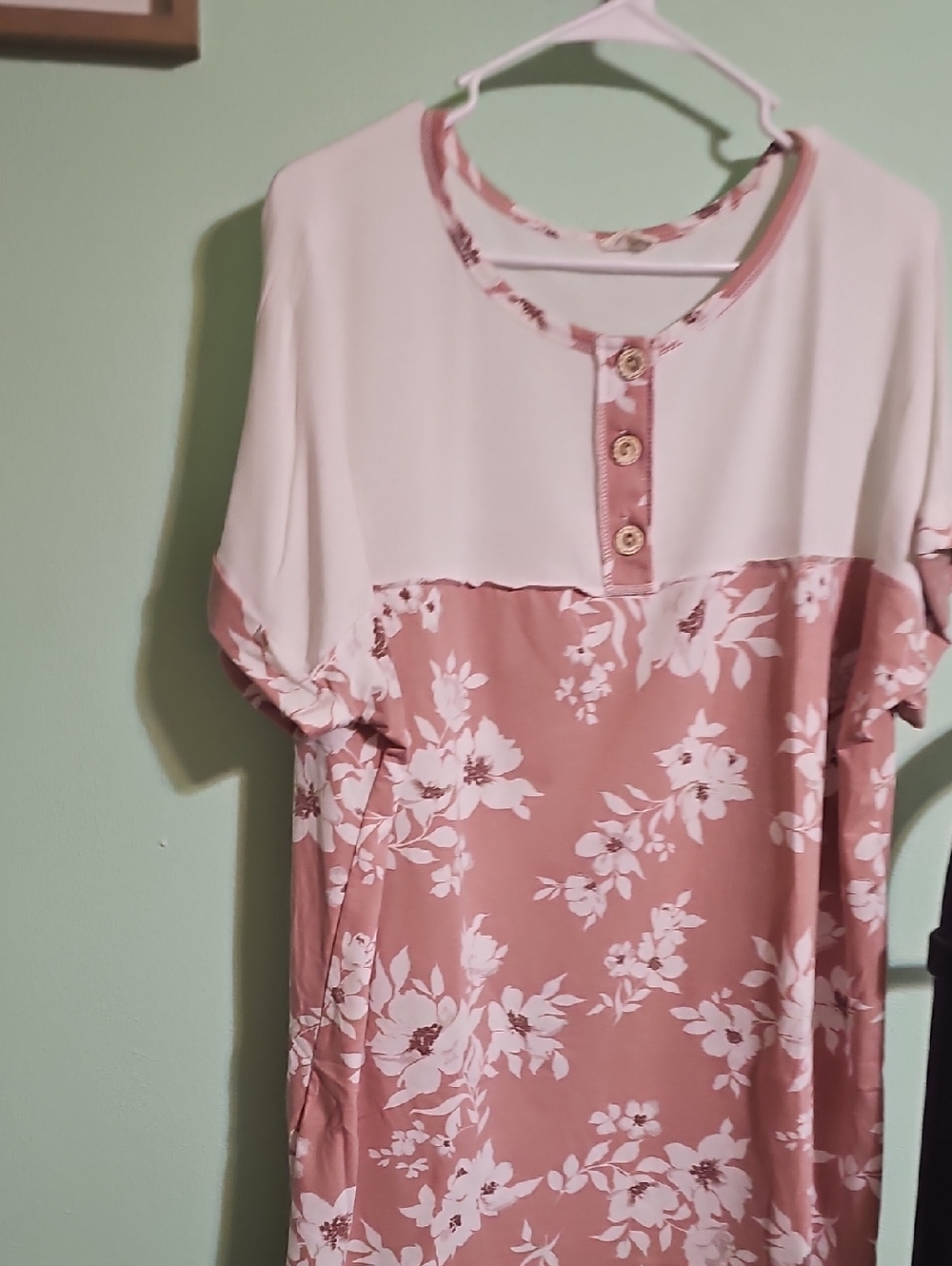 Lovely Melody Pink and White Short Sleeve Floral Tee